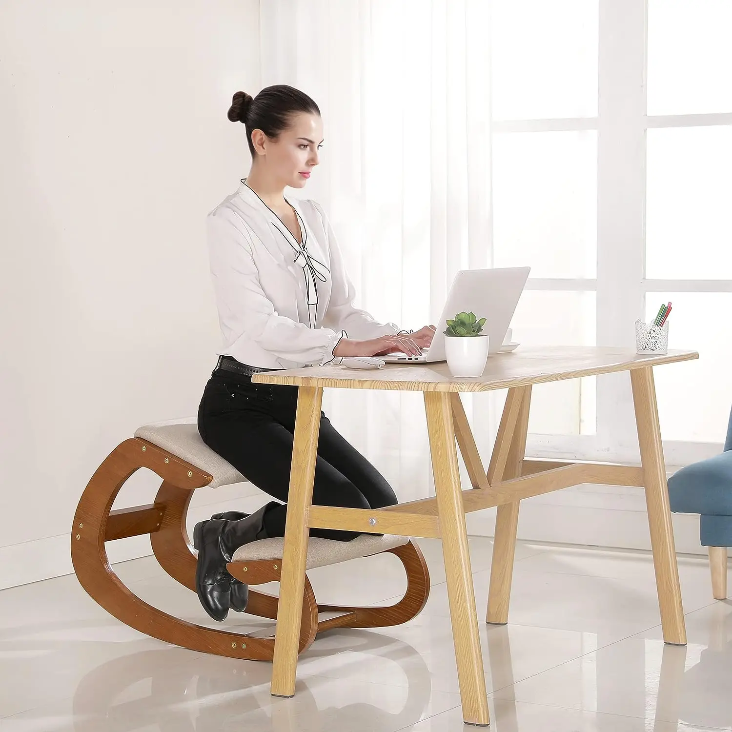 Predawn Ergonomic Kneeling Chair